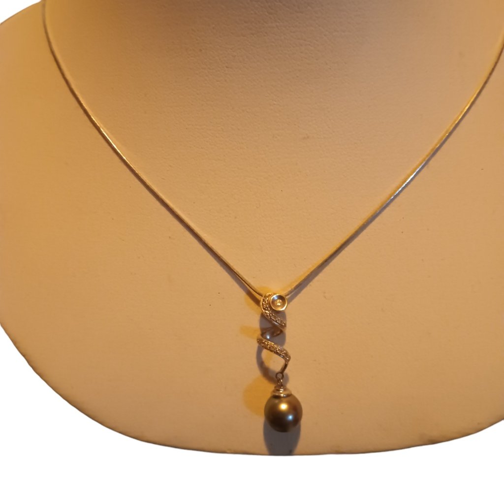 14k White Gold Chain With 14k Titanium Pearl With Diamonds